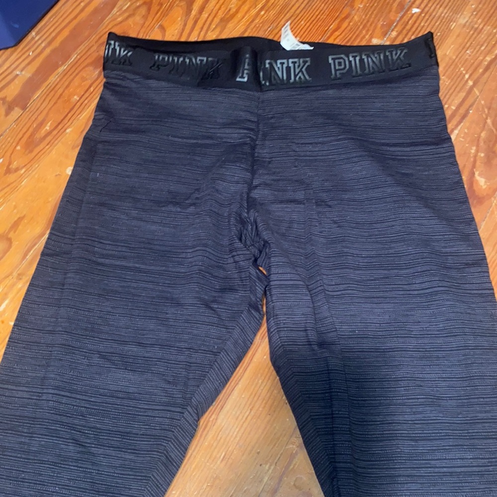 NWT Pink by Victoria’s Secret Capri Leggings